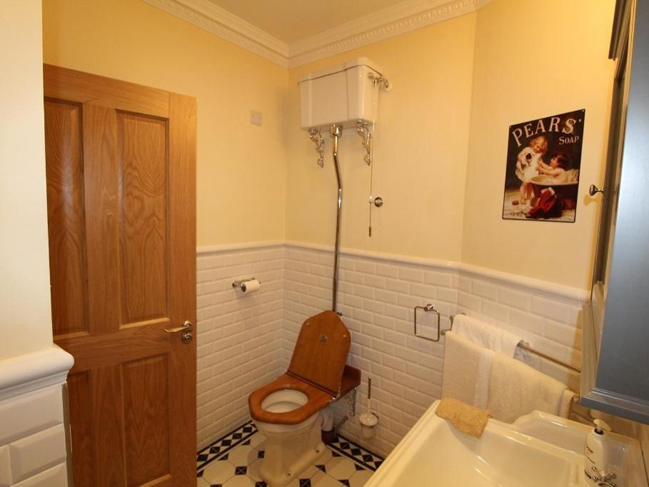 The Post House Apartment Kinsale Bagian luar foto