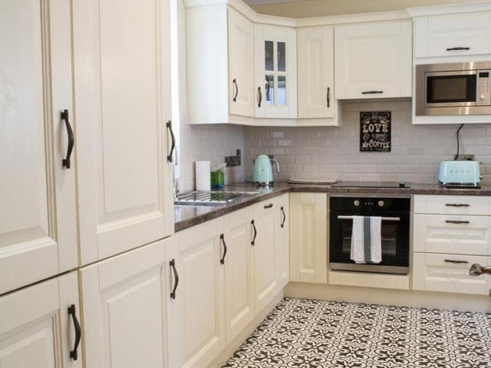The Post House Apartment Kinsale Bagian luar foto