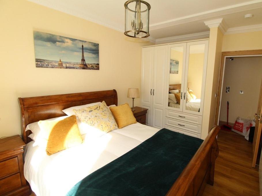 The Post House Apartment Kinsale Bagian luar foto