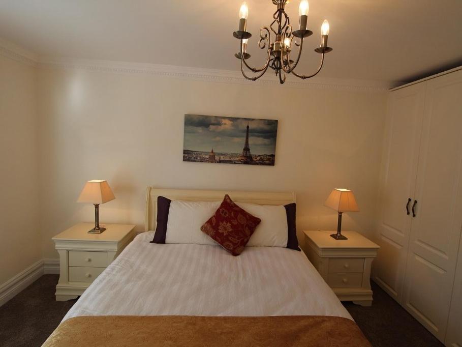 The Post House Apartment Kinsale Bagian luar foto