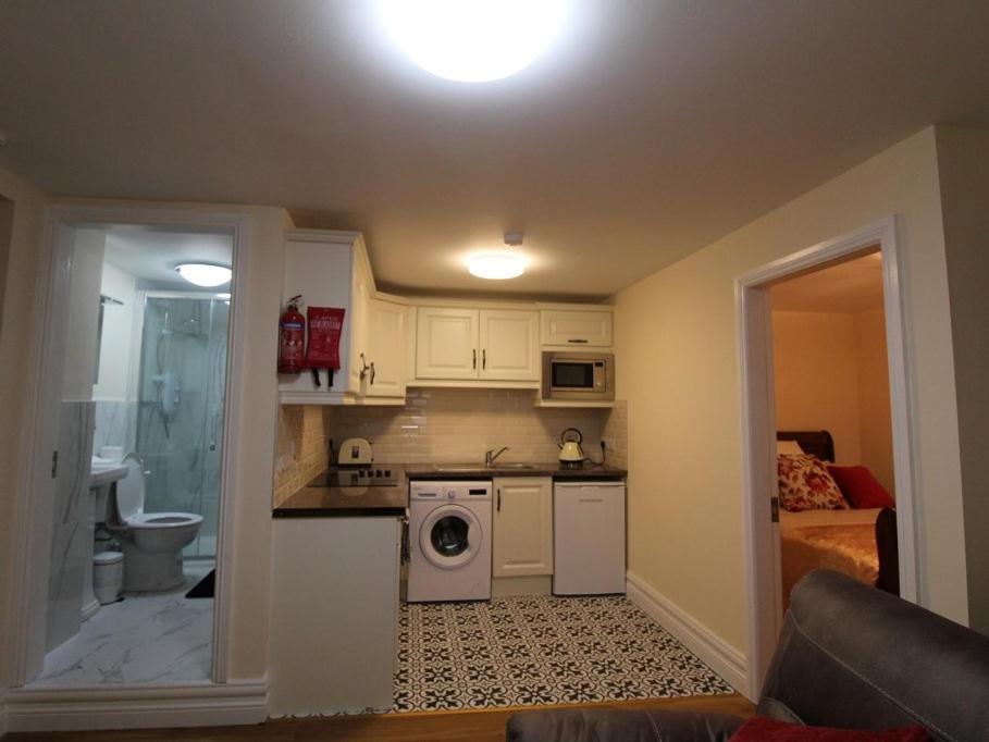 The Post House Apartment Kinsale Bagian luar foto