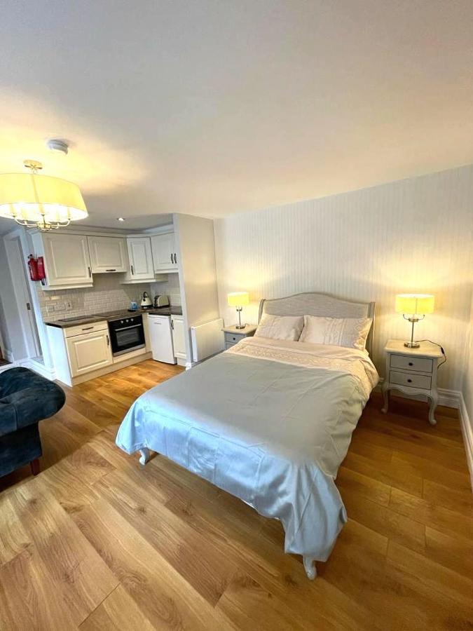 The Post House Apartment Kinsale Bagian luar foto